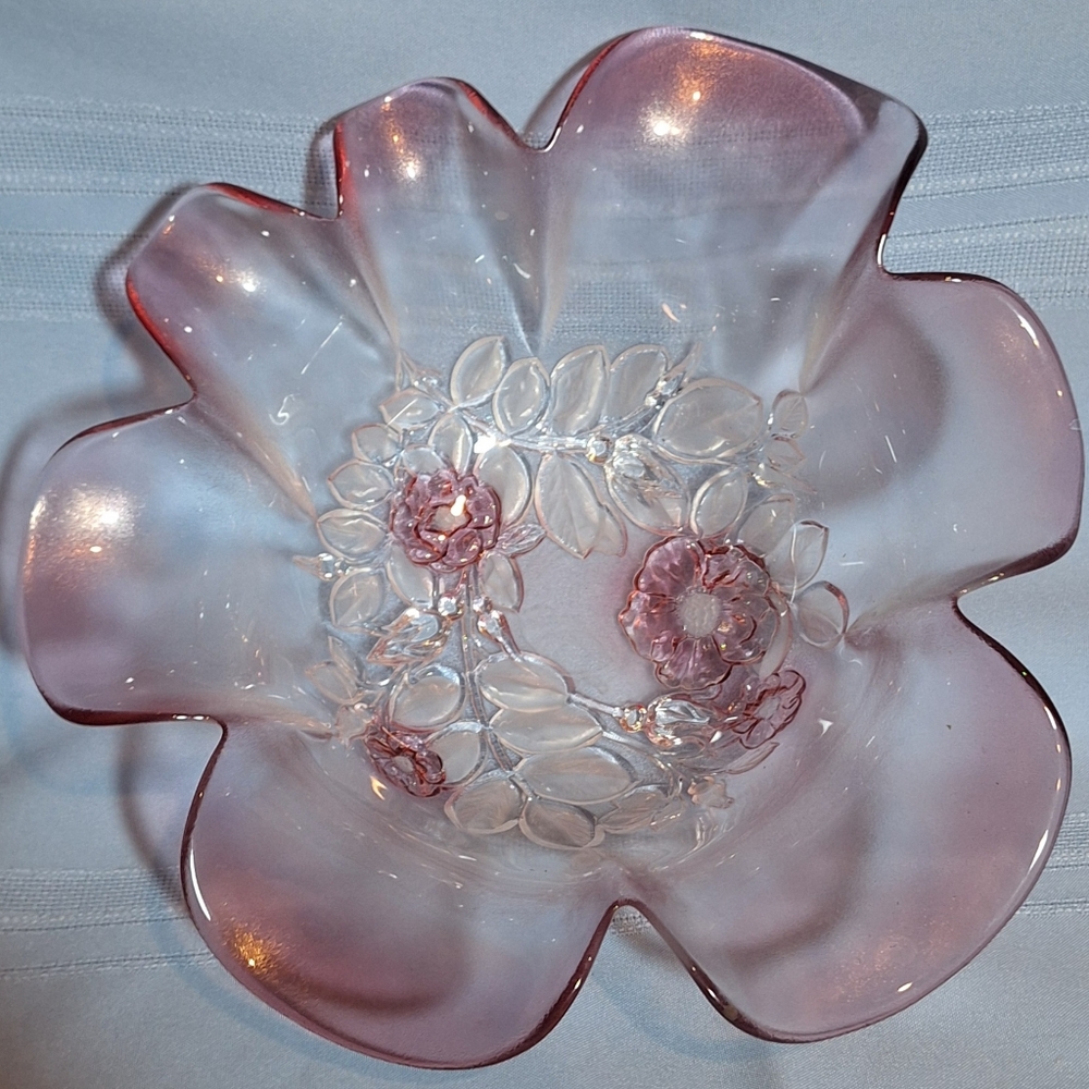 Elegant Pink Glass Flower Bowl